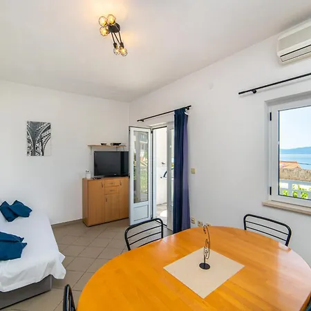 Tilda Apartment Brist