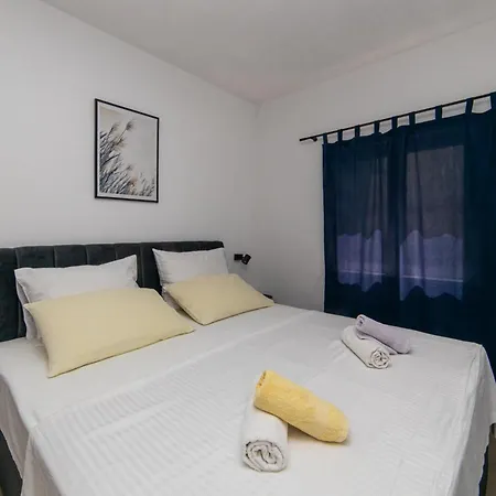 Tilda Apartment