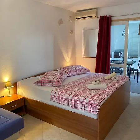 Tilda Apartment